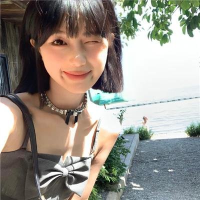 她心底的世界 海报